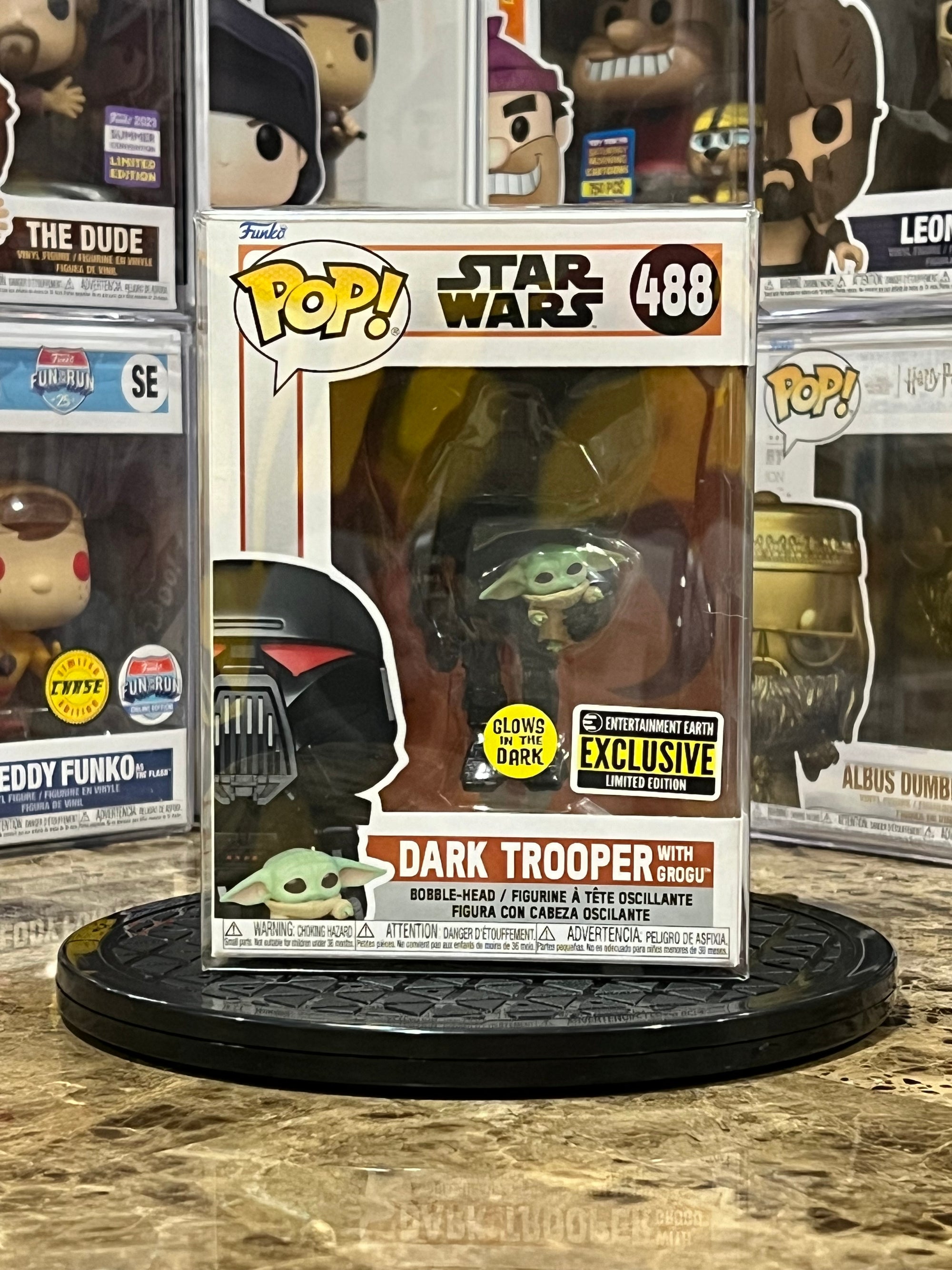 Funko Pop Star Wars Dark Trooper w/ Grogu GID #488