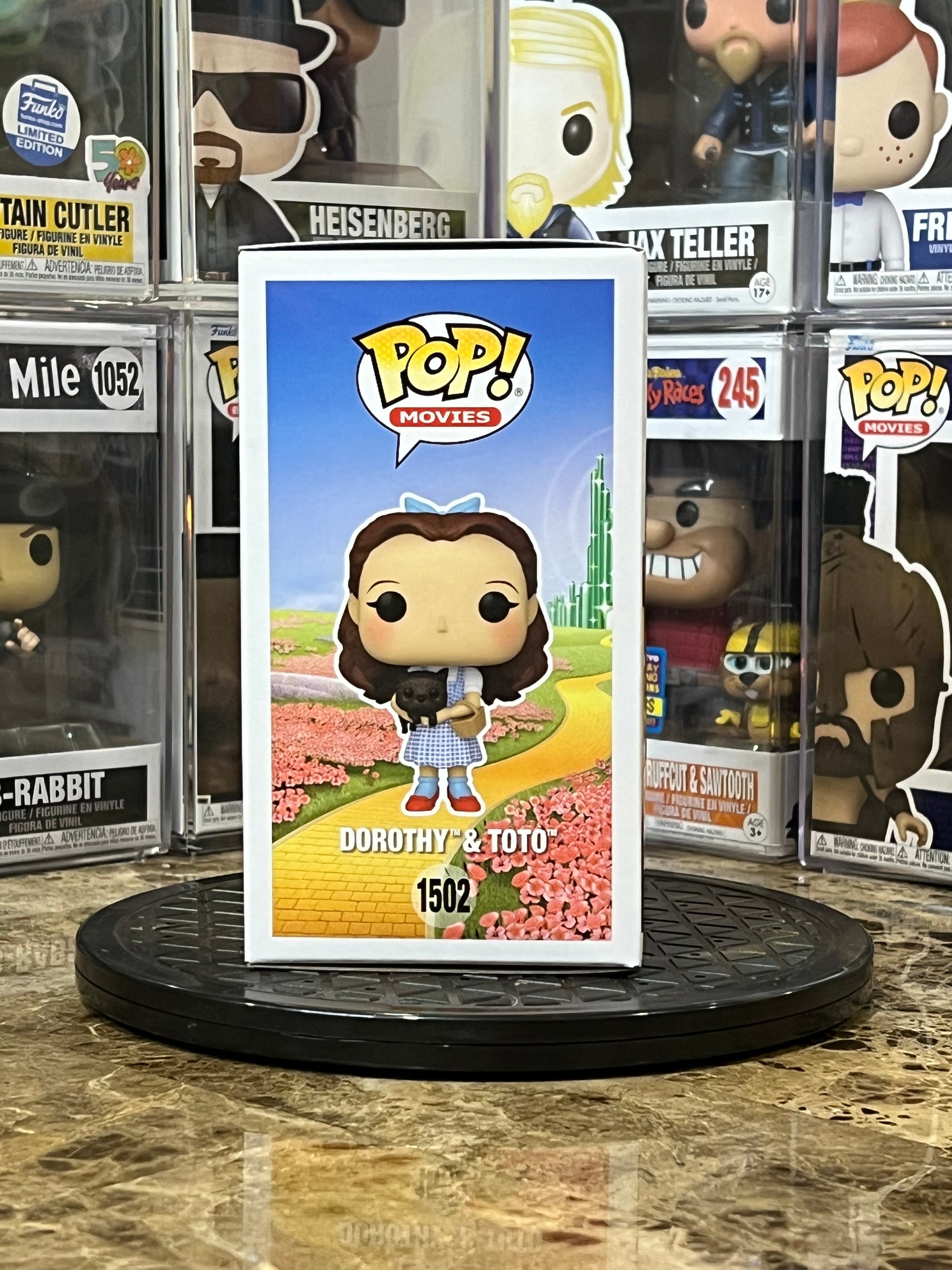 Funko Pop The Wizard of Oz 8th Anniversary Dorothy & Toto #1502