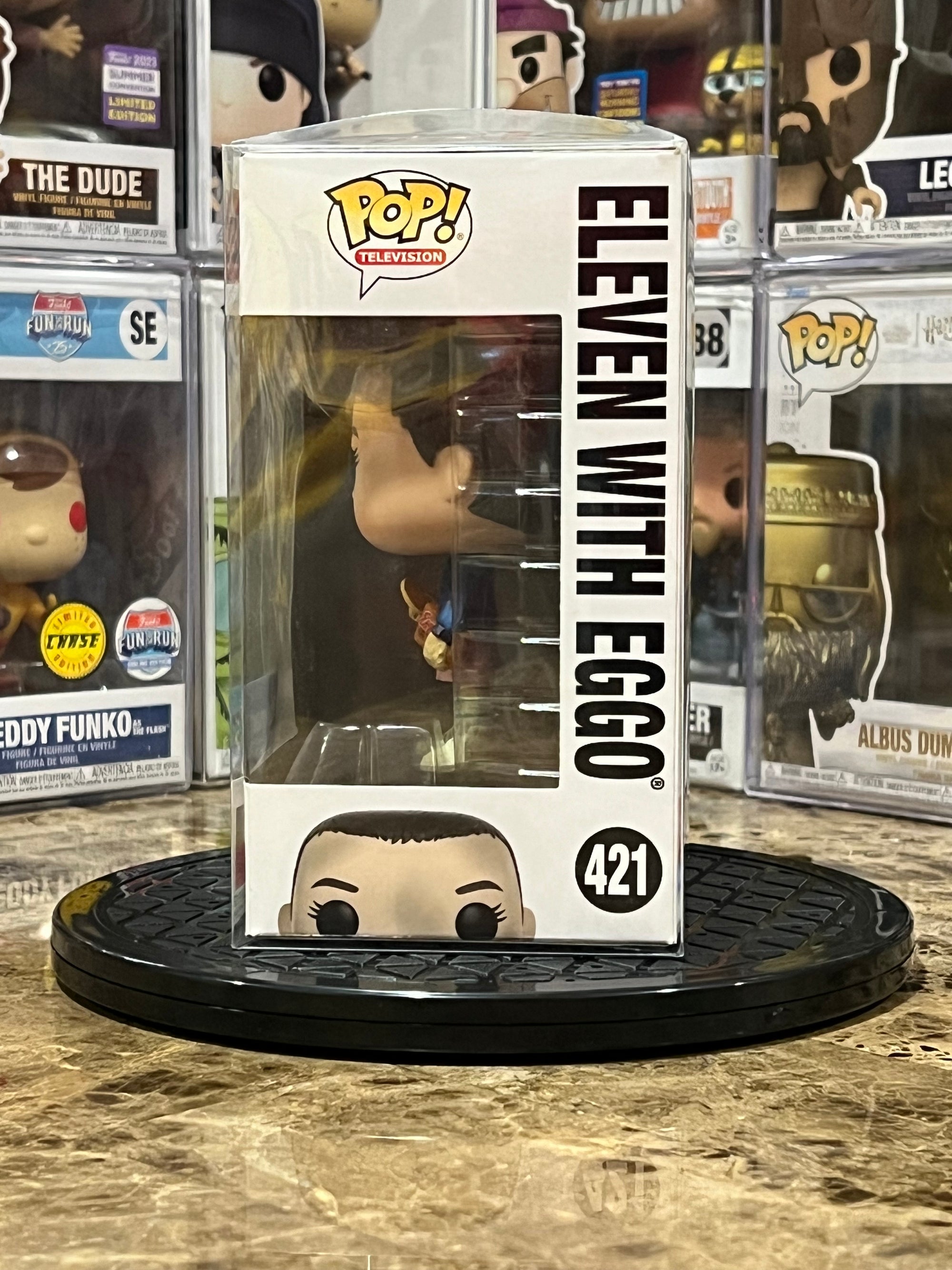 Funko Pop Stranger Things Eleven w/ Eggo #421