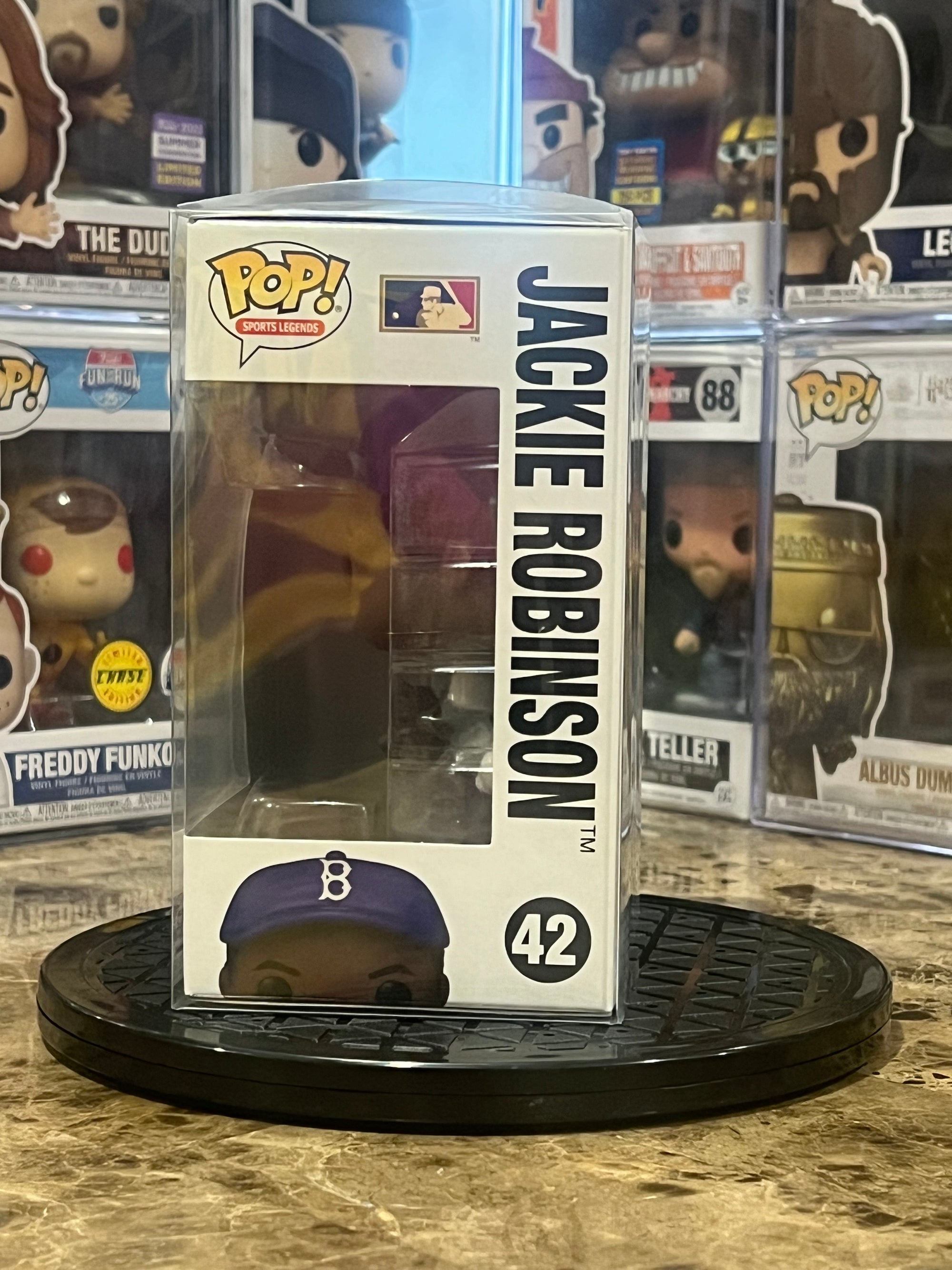 Funko Pop Brooklyn Dodgers Jackie Robinson #42 (Fielding)