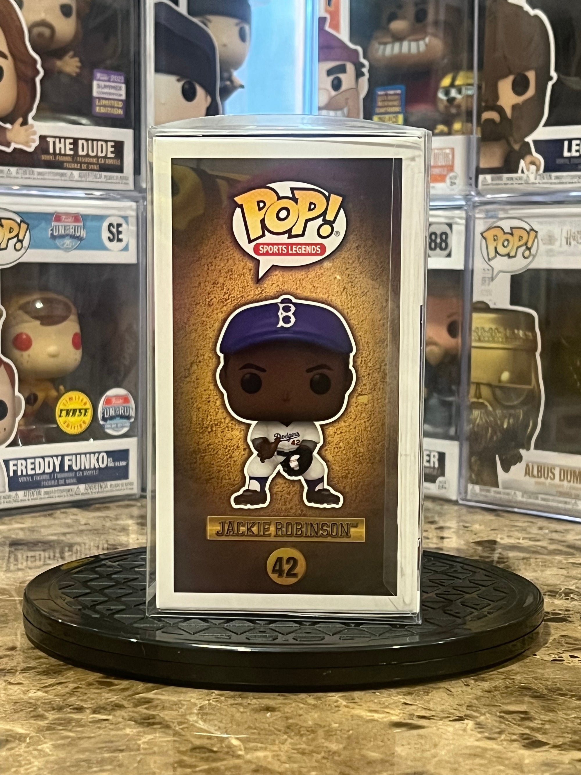 Funko Pop Brooklyn Dodgers Jackie Robinson #42 (Fielding)