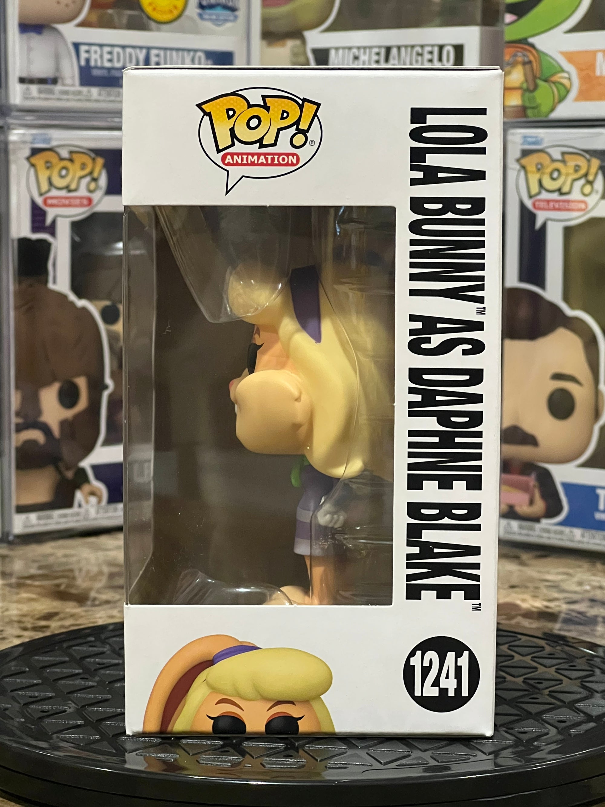 Funko Pop WB100 Lola Bunny as Daphne Blake #1241