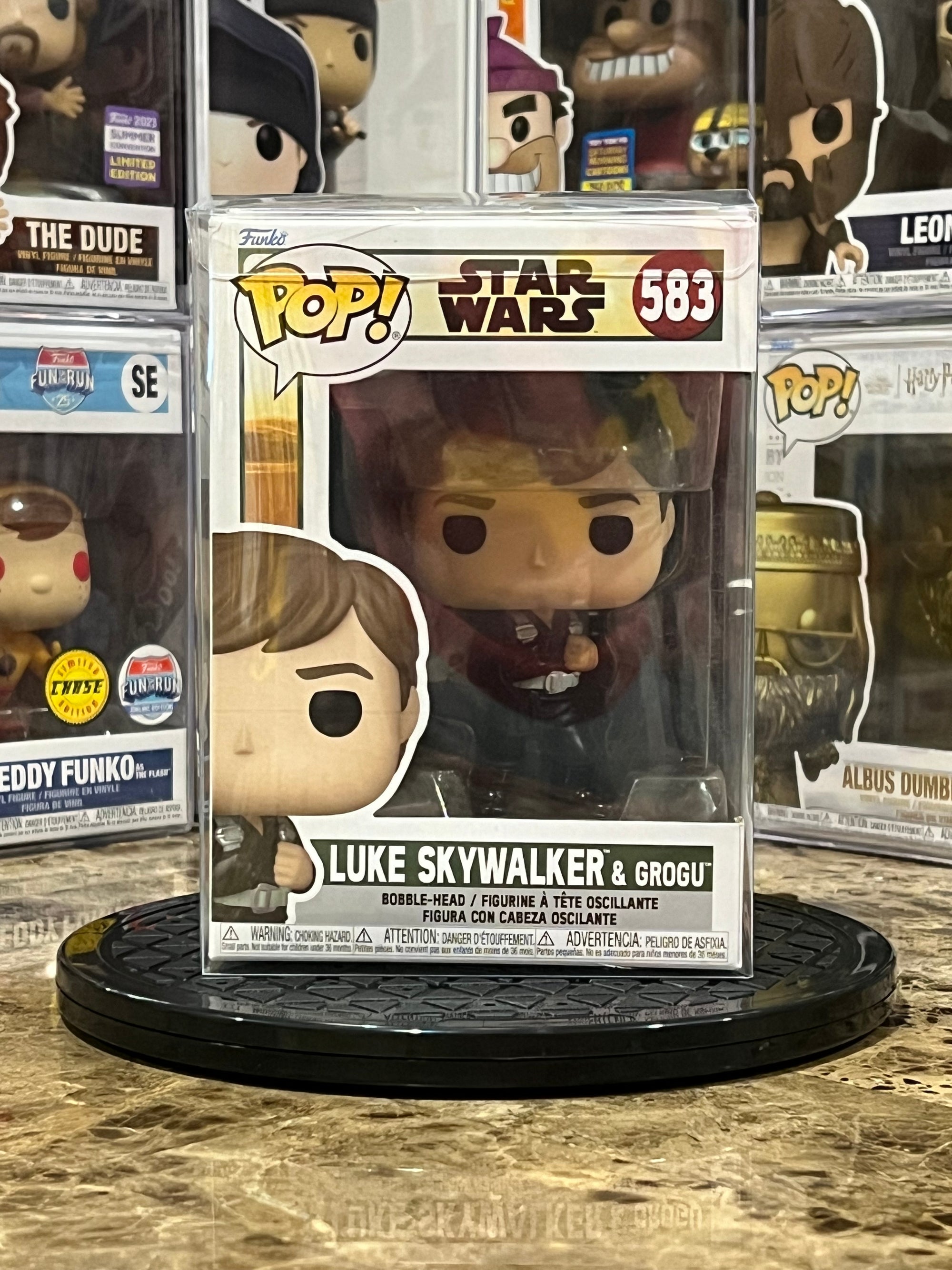 Funko Pop Star Wars Luke Skywalker & Grogu #583