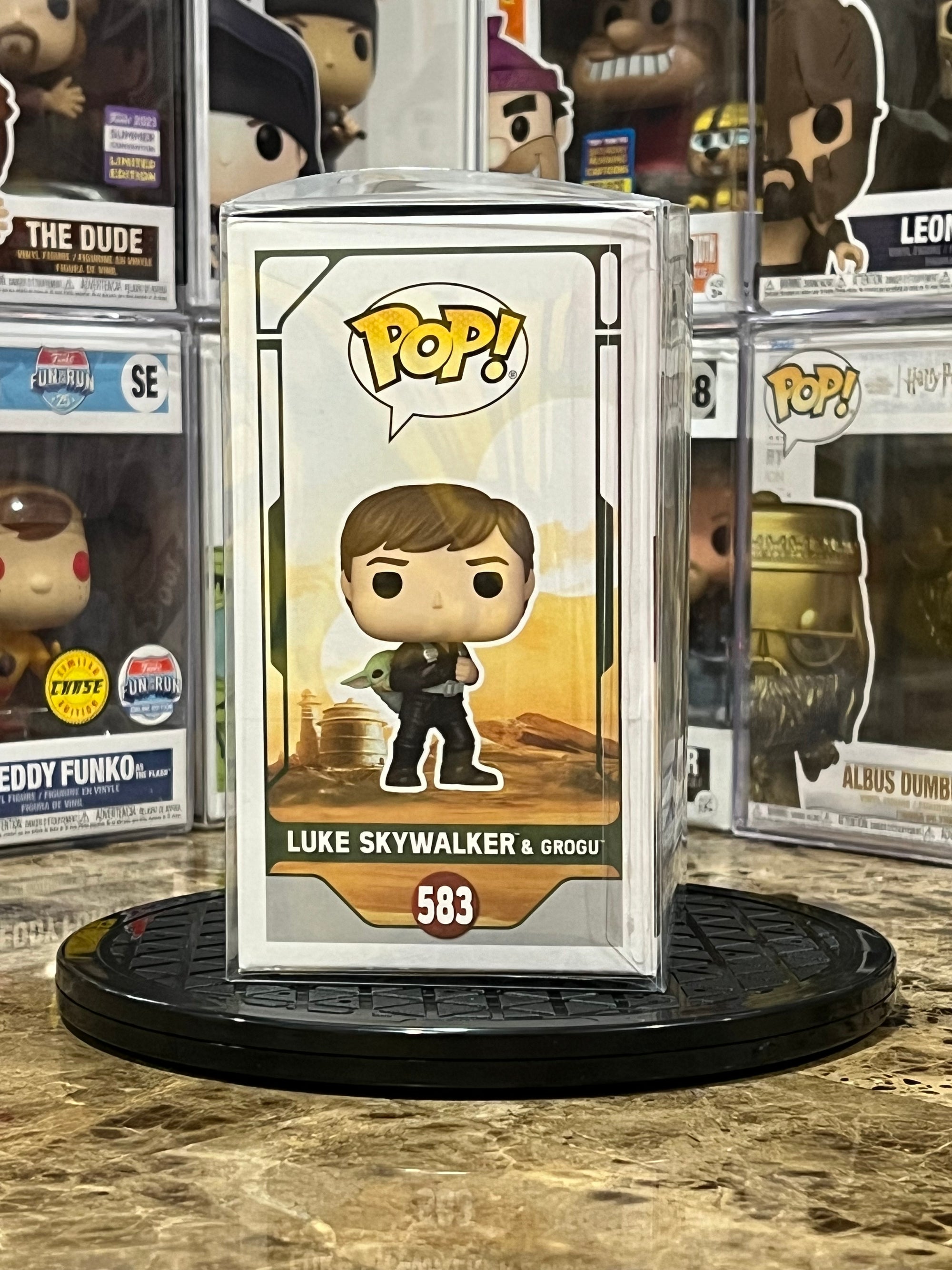 Funko Pop Star Wars Luke Skywalker & Grogu #583