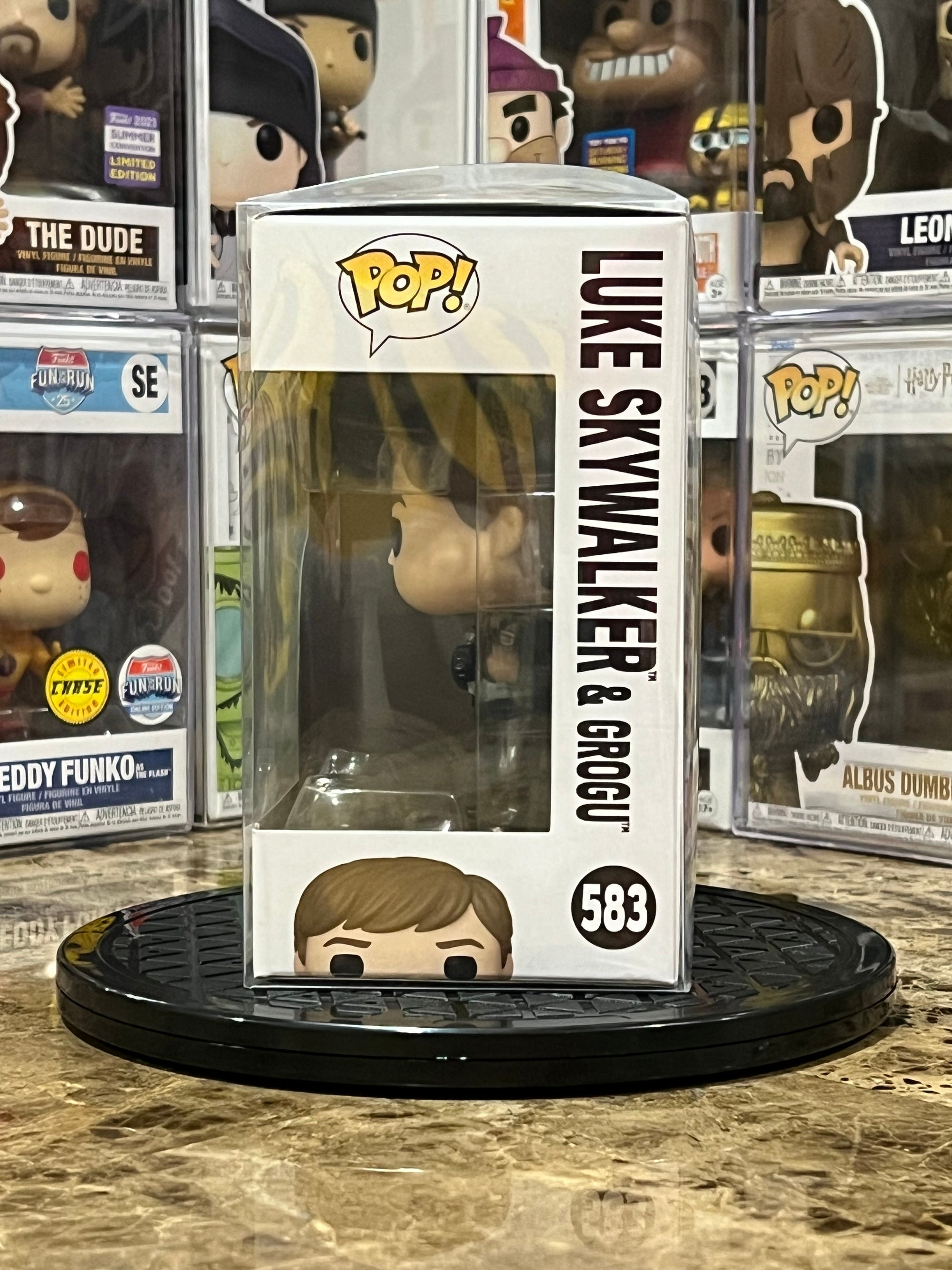 Funko Pop Star Wars Luke Skywalker & Grogu #583