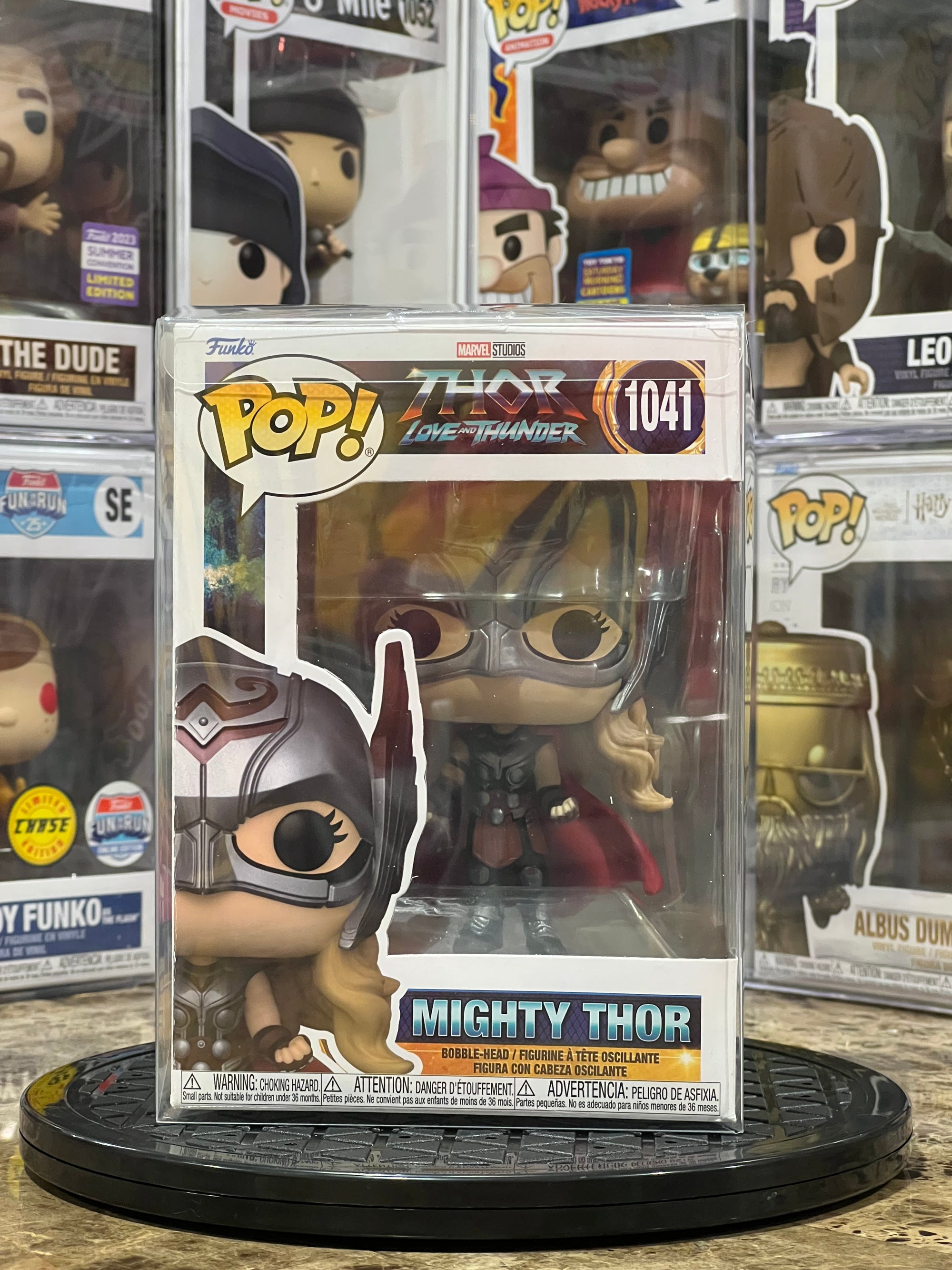 Funko Pop Thor Love and Thunder Mighty Thor #1041