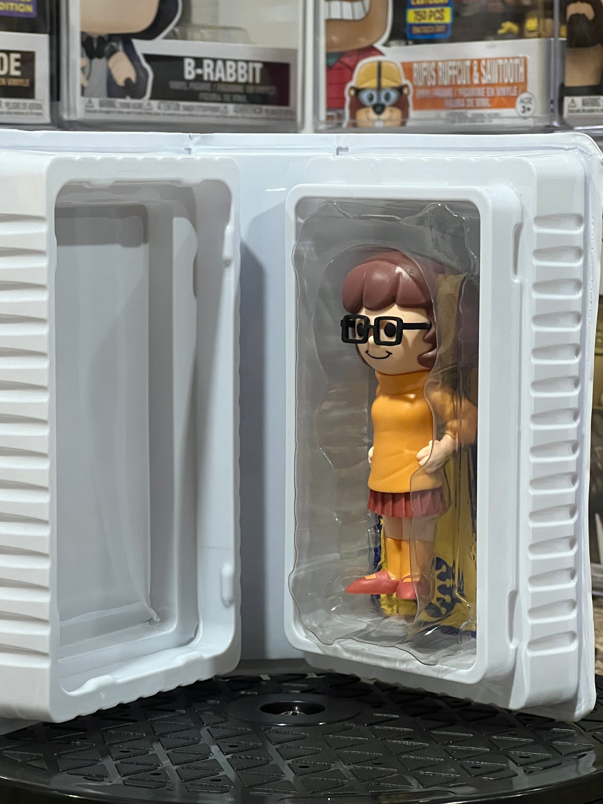 Rewind Scooby-Doo! Velma Dinkley