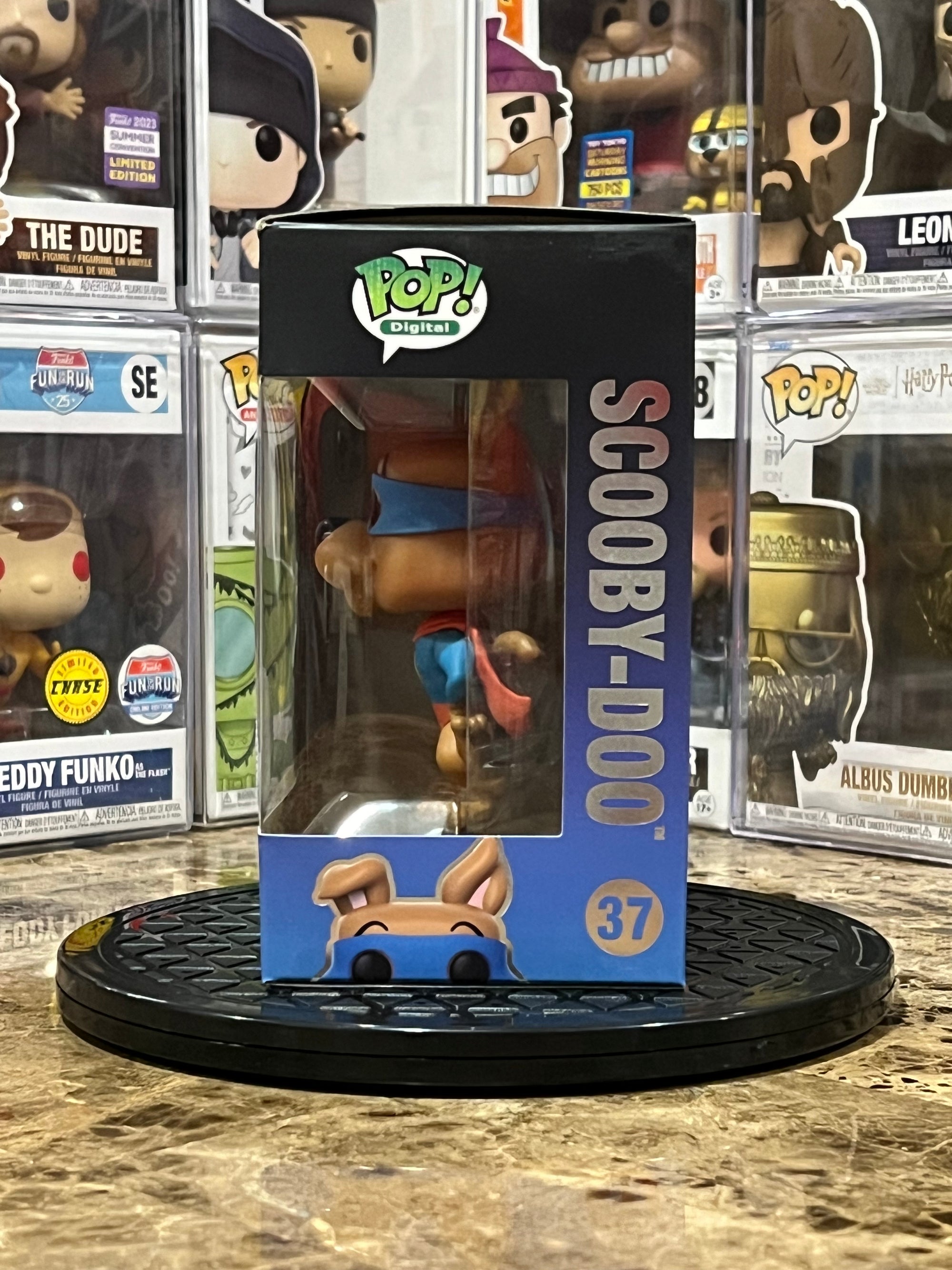 Funko Pop Digital Scooby Doo! Scooby Doo (as Superman) #37