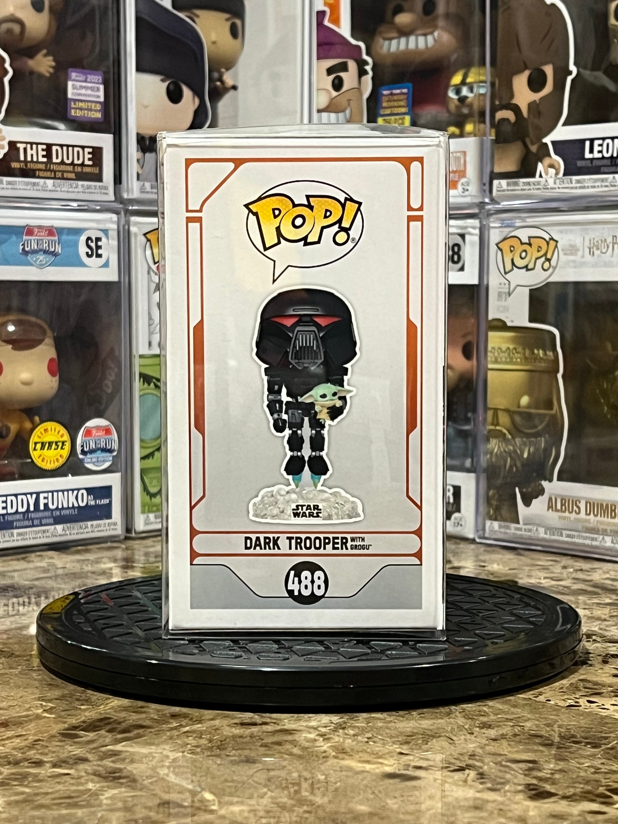 Funko Pop Star Wars Dark Trooper w/ Grogu GID #488