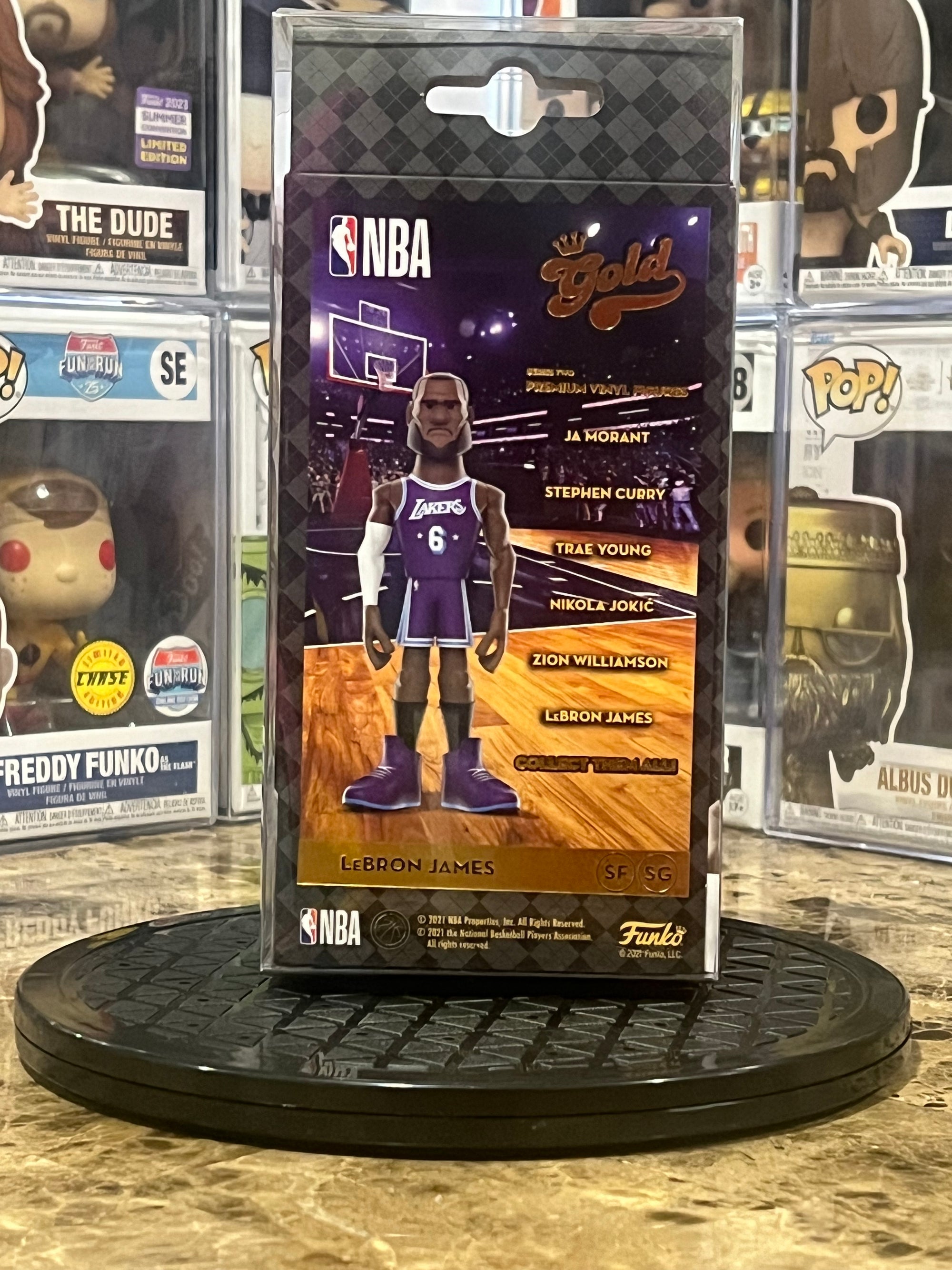 Funko Gold 5" Los Angeles Lakers Lebron James  (Alternate Jersey)