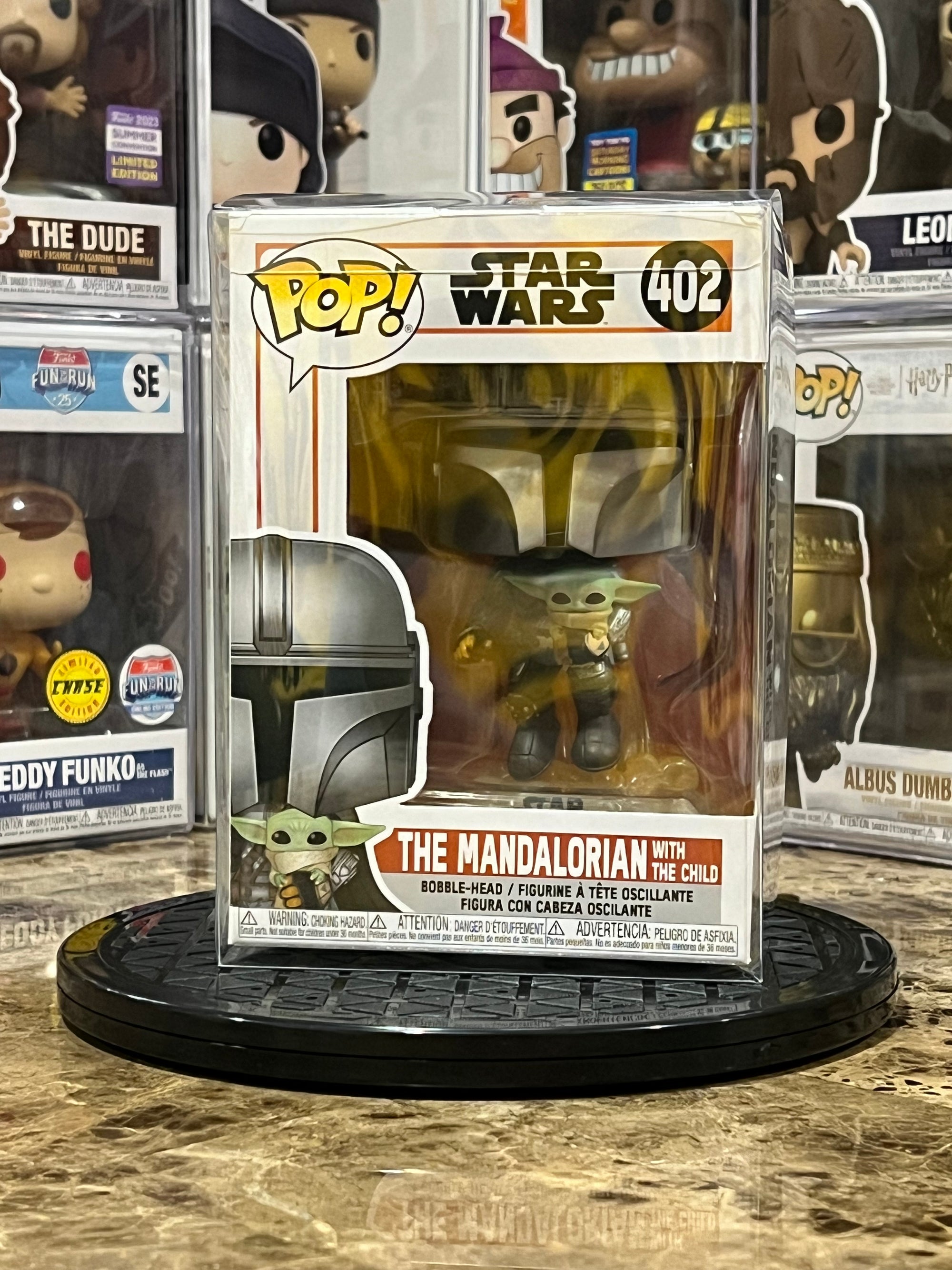 Funko Pop Star Wars The Mandalorian w/ The Child #402