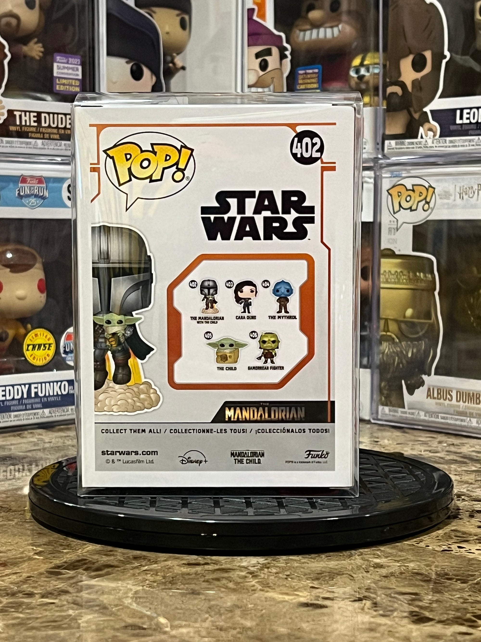 Funko Pop Star Wars The Mandalorian w/ The Child #402