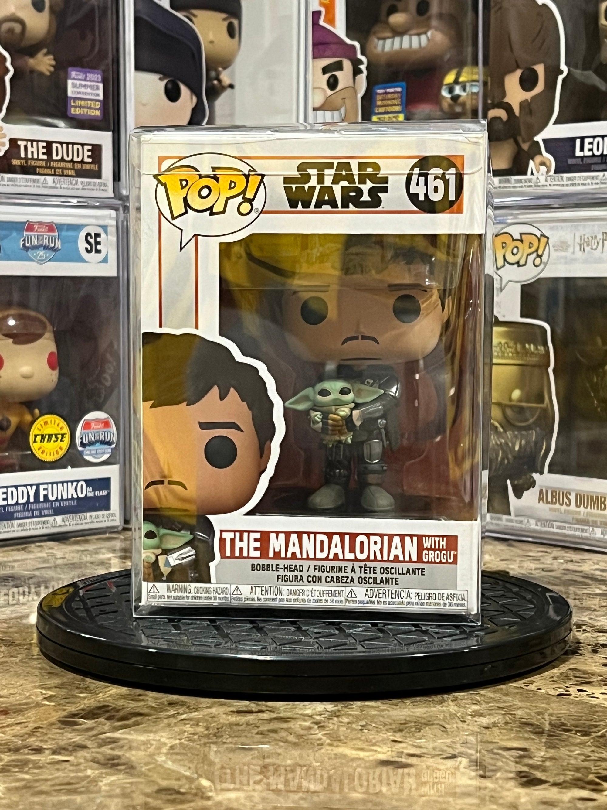 Funko Pop Star Wars The Mandalorian w/ Grogu #461