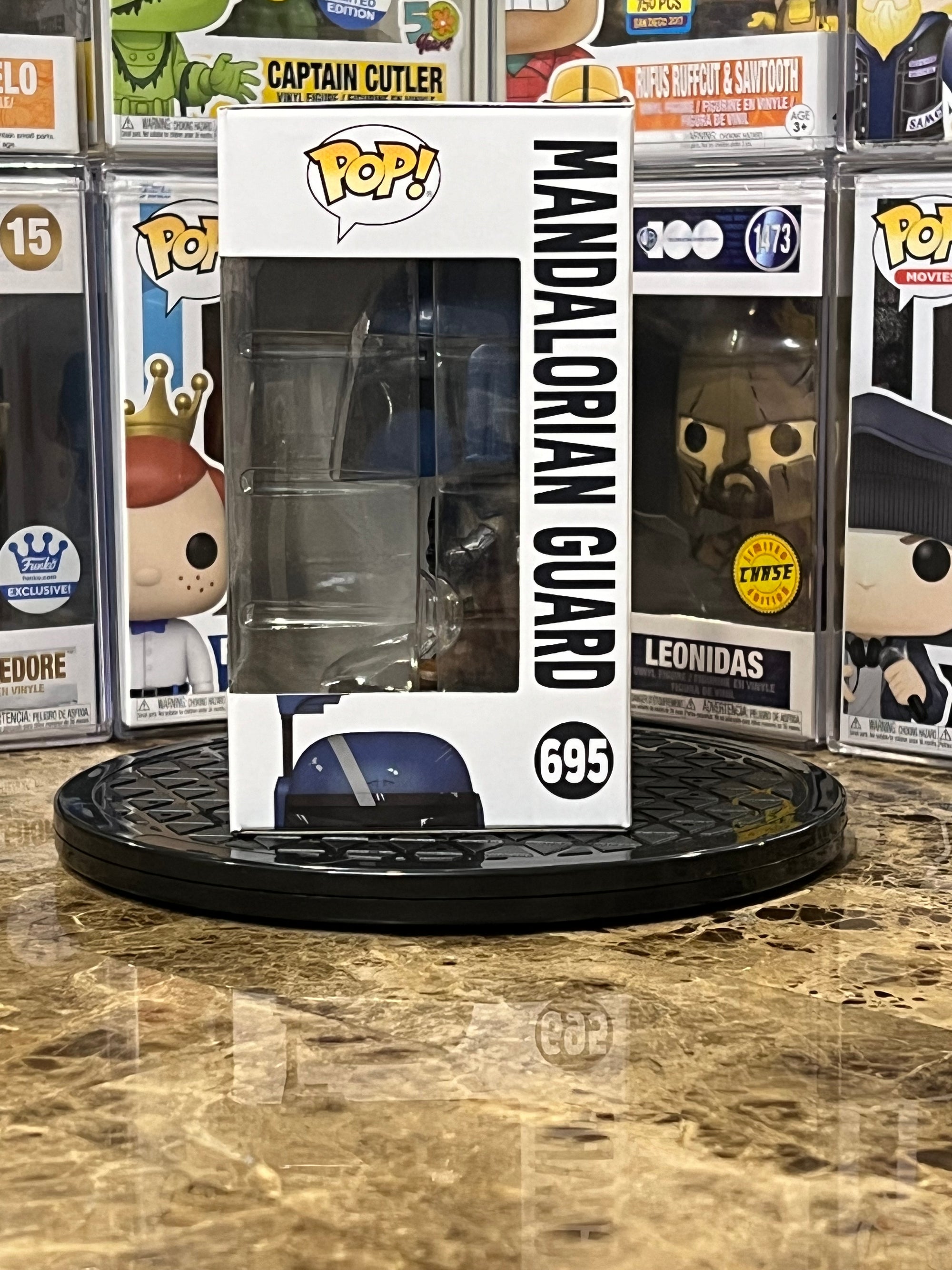 Funko Pop Star Wars Mandalorian Guard #695