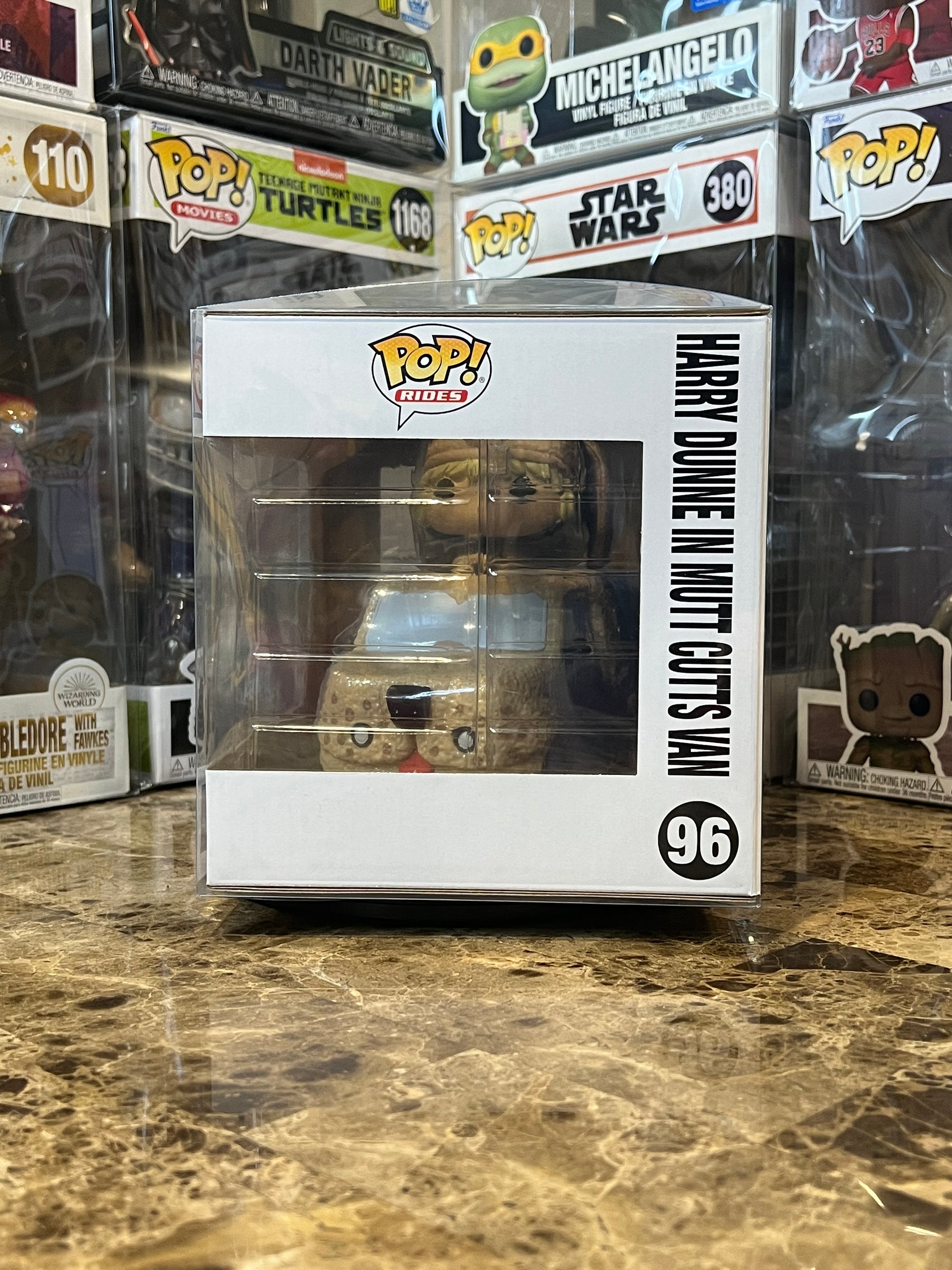 Funko Pop Rides Dumb & Dumber Harry Dunne in Mutt Cutts Van #96