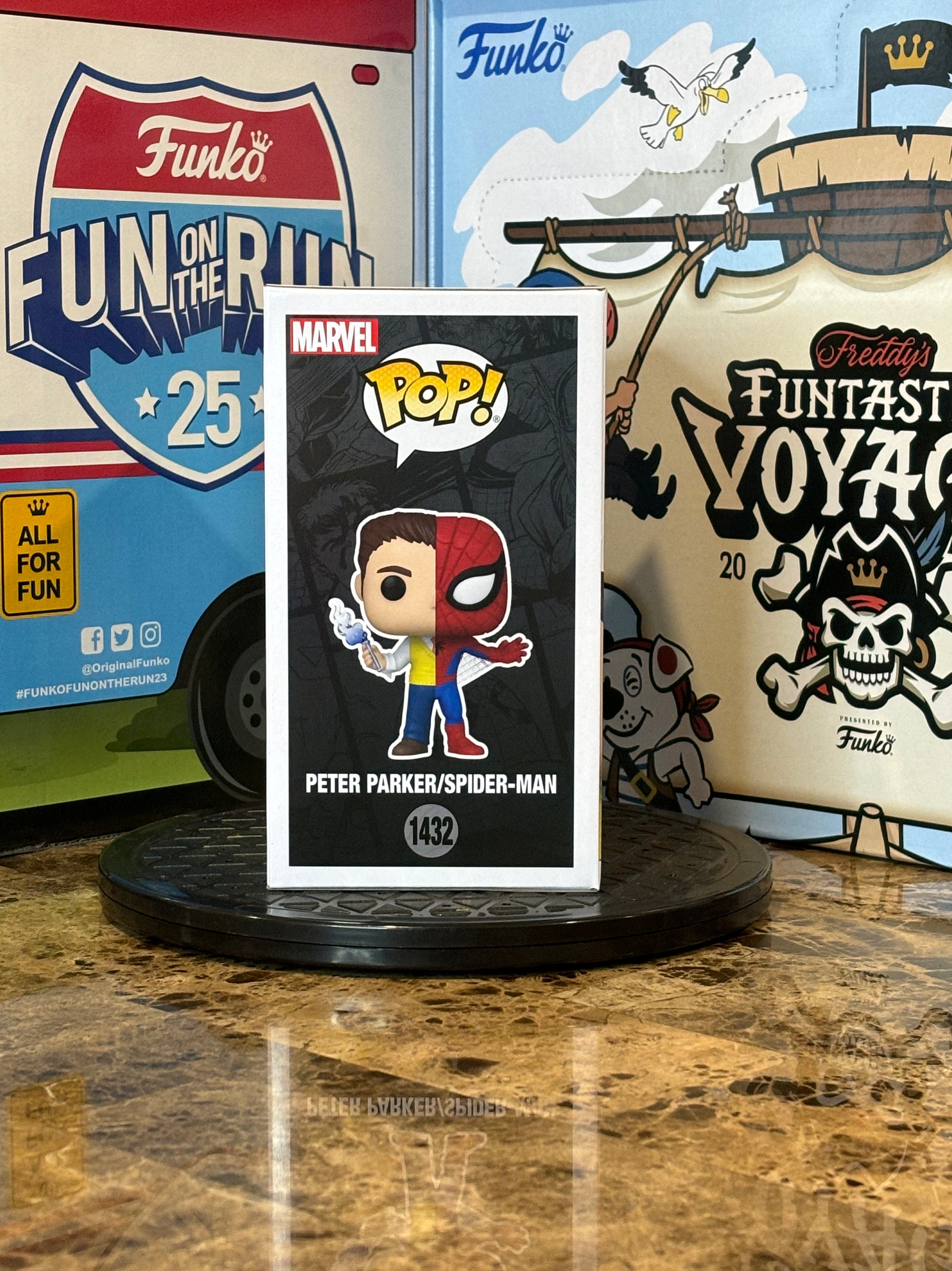 Funko Pop Marvel Peter Parker/Spider-Man #1432