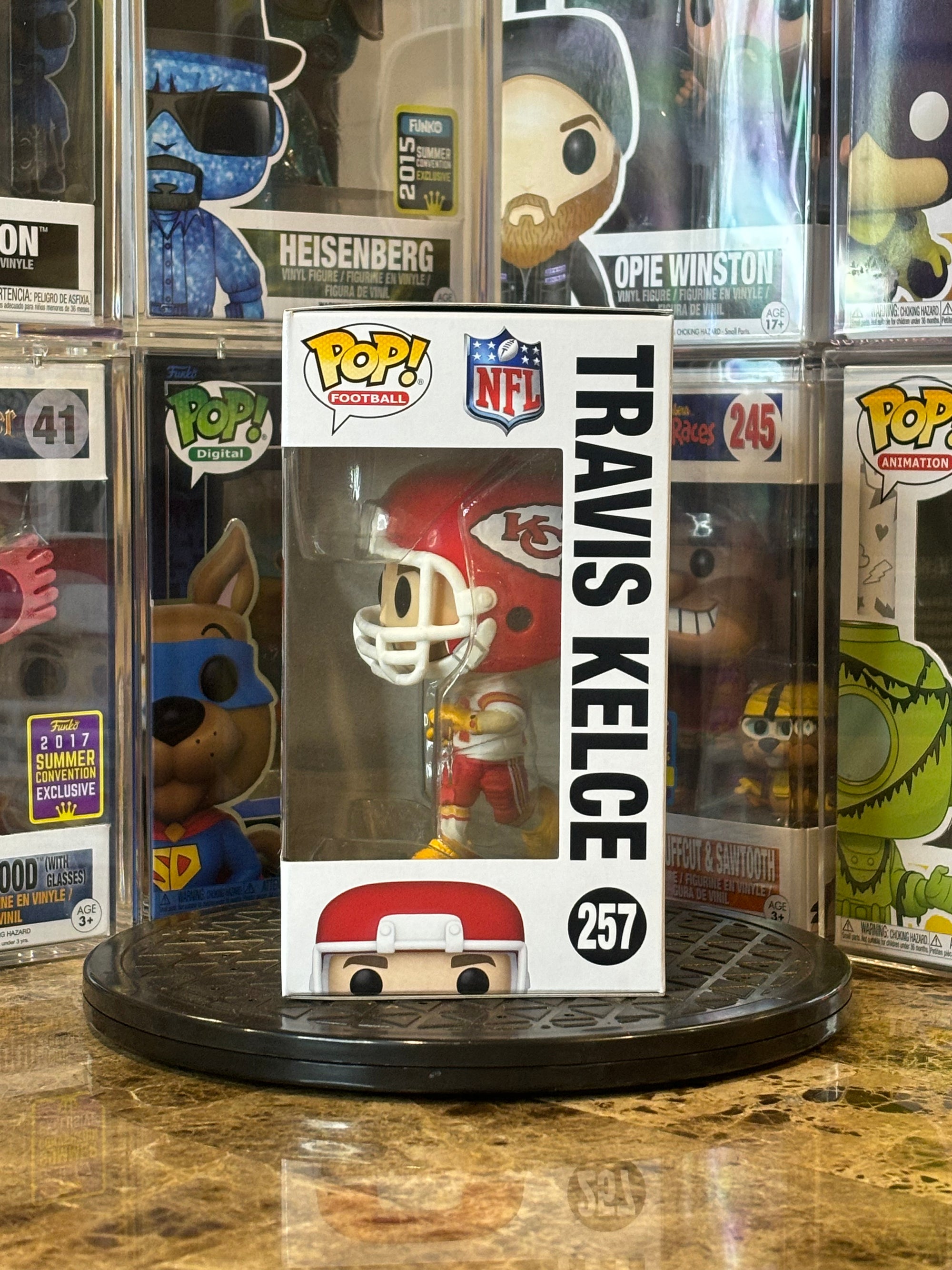 Funko Pop Chiefs Travis Kelce #257